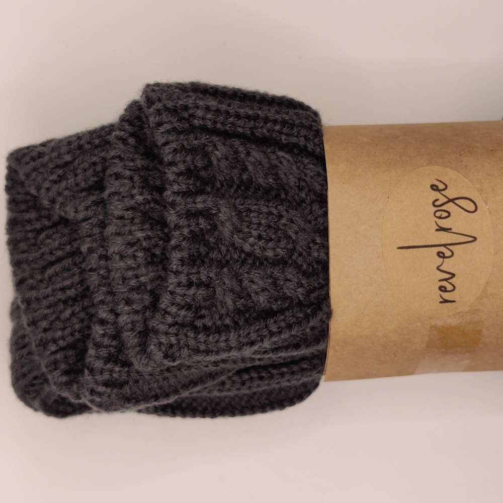 Cable knit knee high socks leg warmers grey-blue, new in packaging